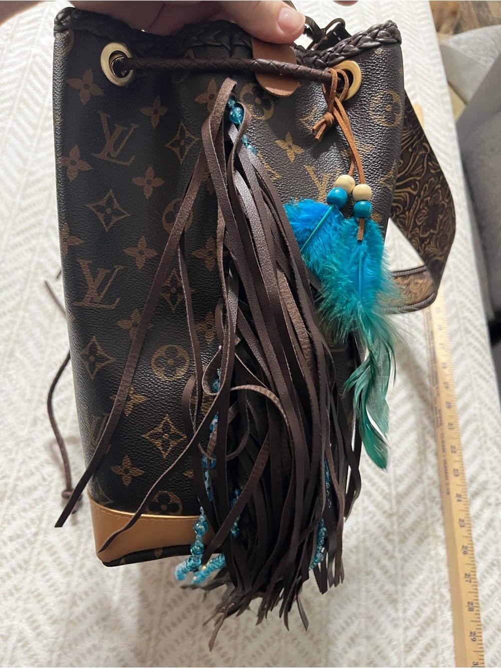 Louis Vuitton Luxury Monogram Brown Leather Shoulder Bag - Picture 2 of 16